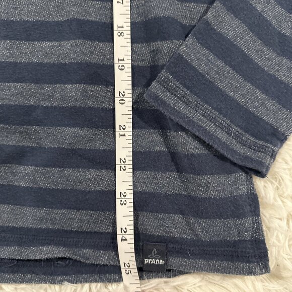 Prana mens blue striped light weight hoodie M beach camp hike - Picture 7 of 9